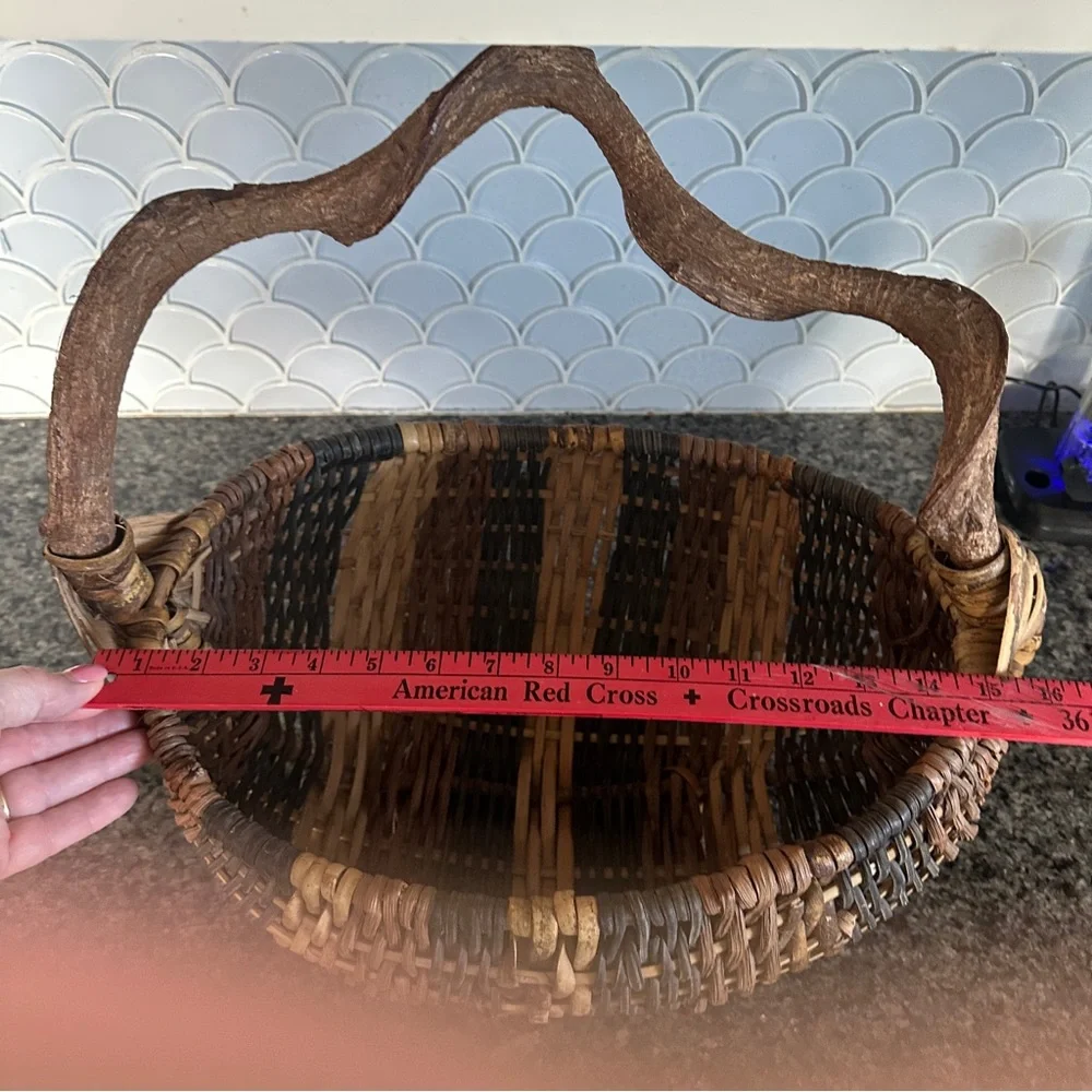 Vintage X LARGE Primitive Woven Melon Gathering Basket God’s Eye W Branch Handle